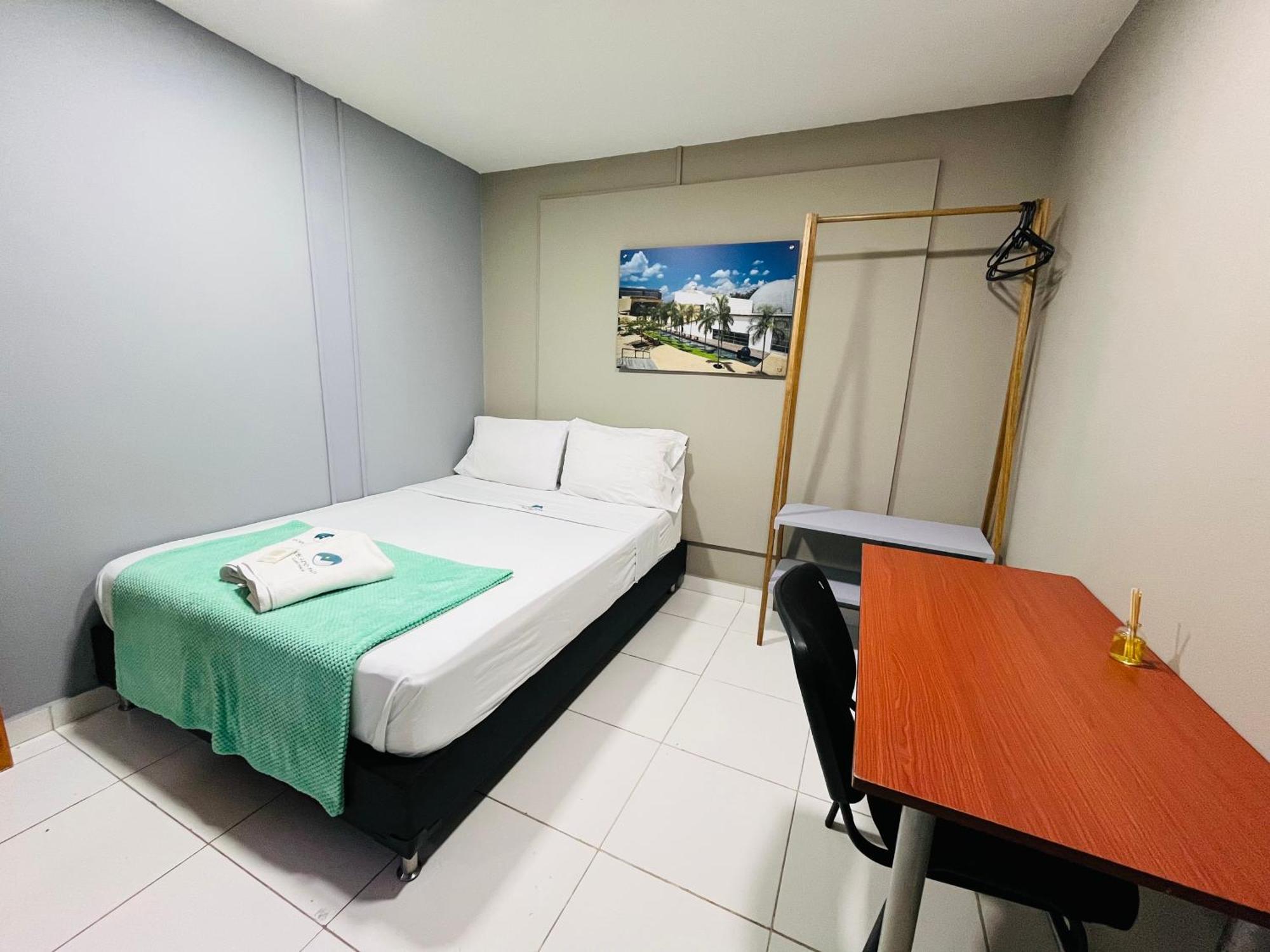 Poblado Park Guest House Medellín Buitenkant foto