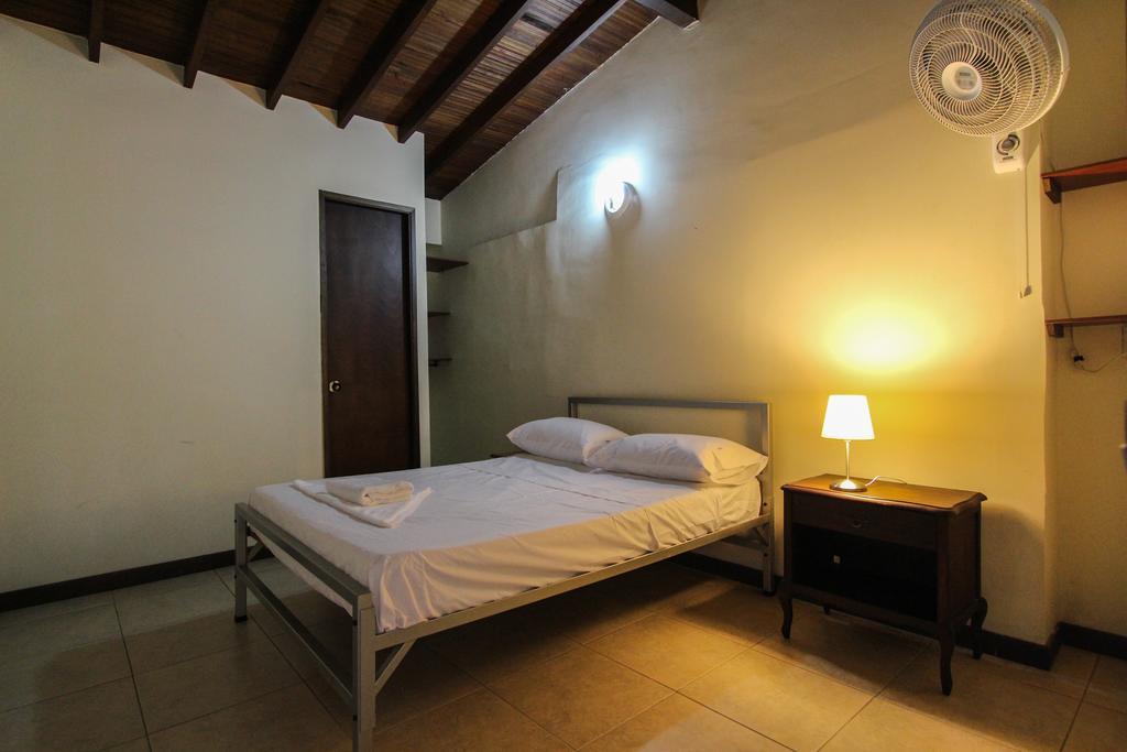 Poblado Park Guest House Medellín Buitenkant foto