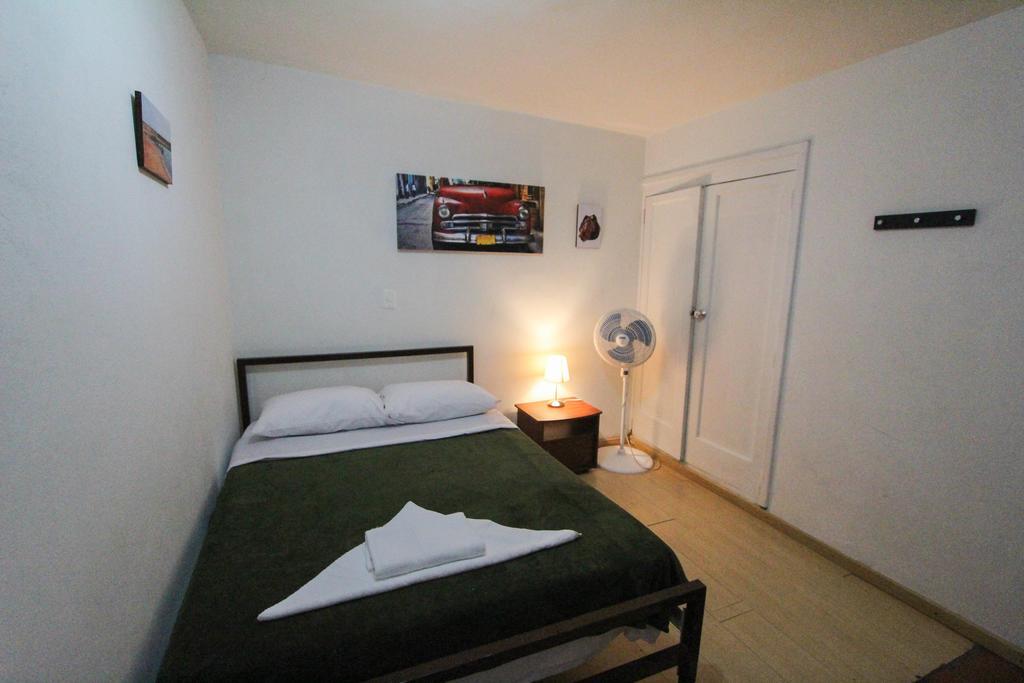 Poblado Park Guest House Medellín Buitenkant foto