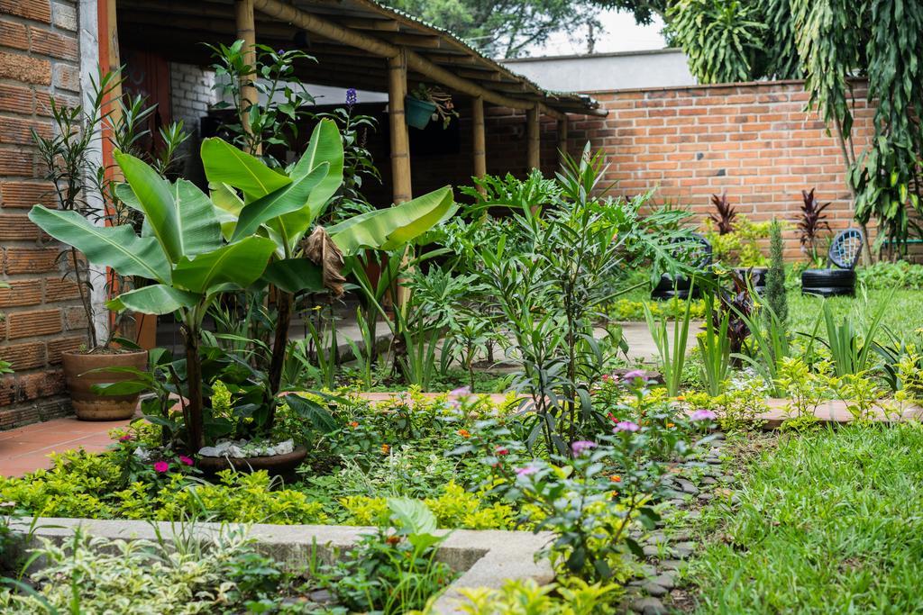 Poblado Park Guest House Medellín Buitenkant foto