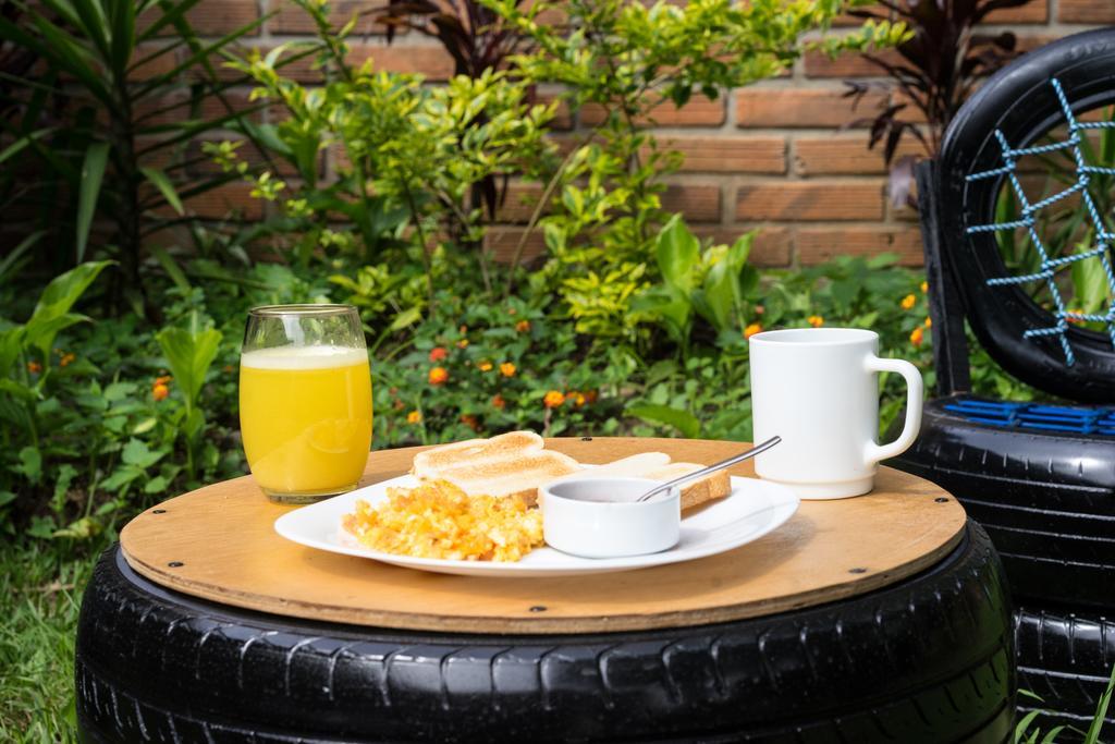Poblado Park Guest House Medellín Buitenkant foto