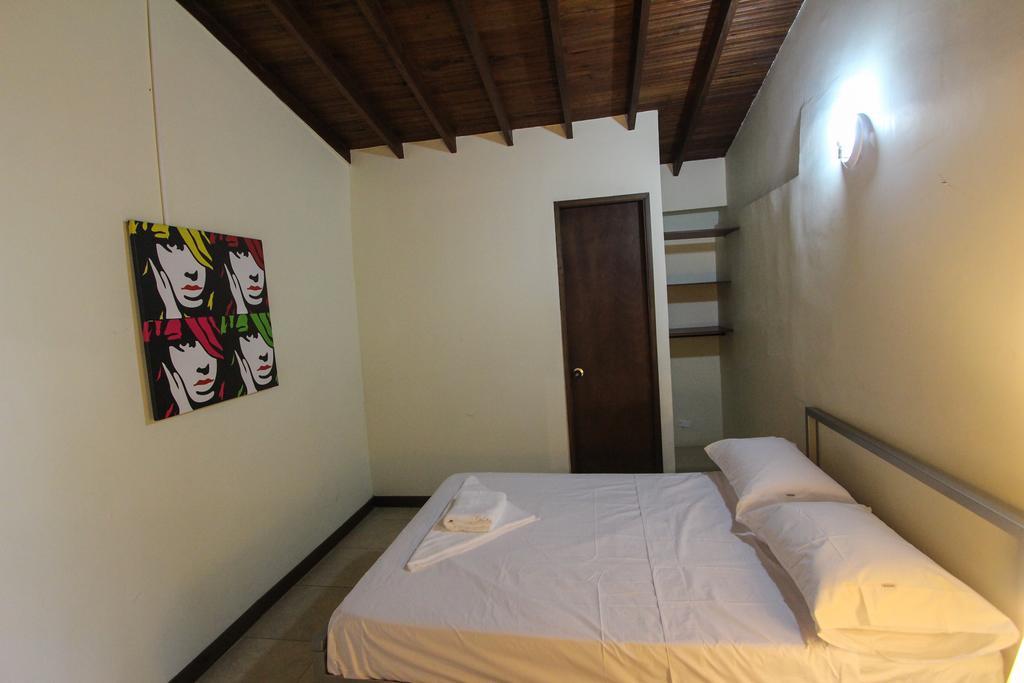 Poblado Park Guest House Medellín Buitenkant foto